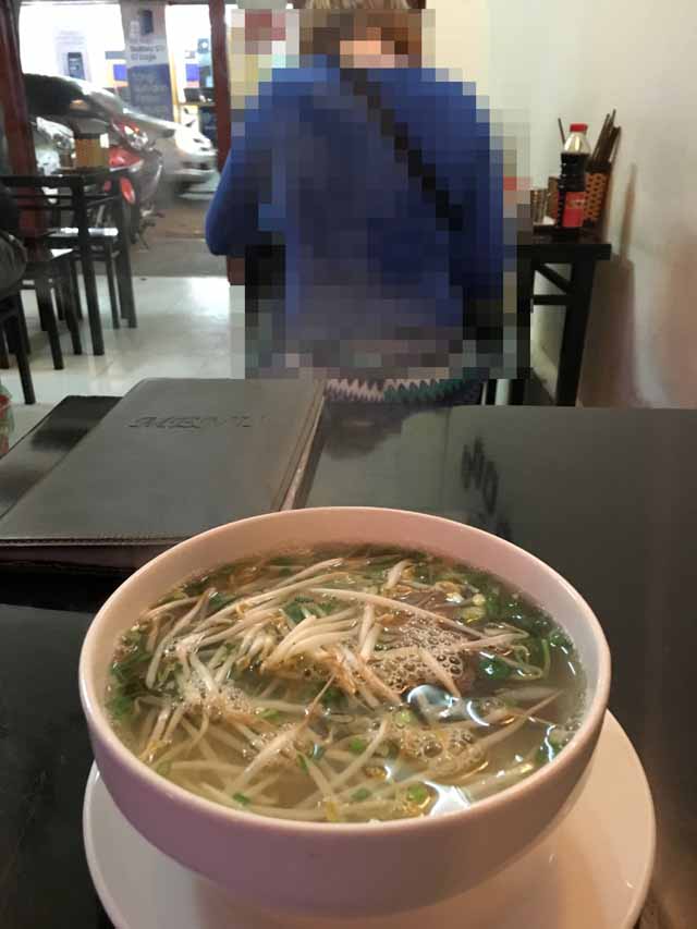 ハノイの食堂で食べたフォー