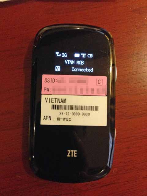 イモトのWiFi（グローバルデータ）のWiFiルーター本体