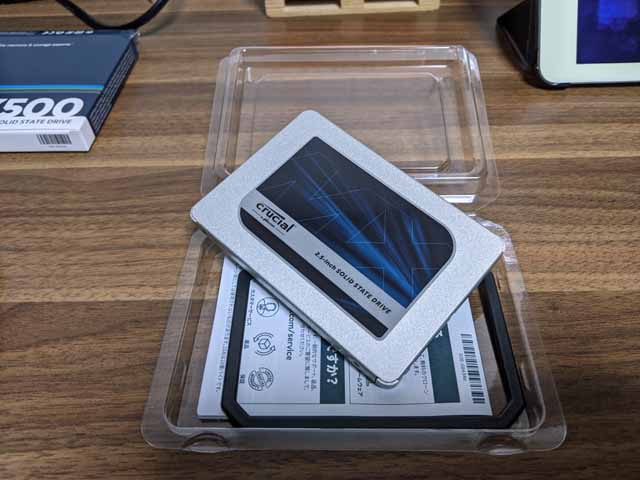 Crucial MX500 1TB 2.5インチ　内蔵SSD